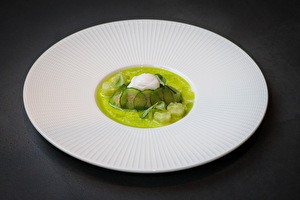 Dish Cucumber & Purslane at Restaurant Wannee Leeuwarden